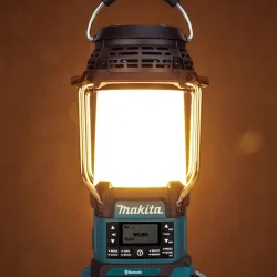 AKUMULÁTOROVÉ RÁDIO S LAMPOU Makita DMR056
